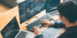 web yazılımında kullanılan en popüler programlama dilleri
